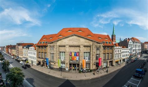 Lübeck geht los. Die Beckergrube. .